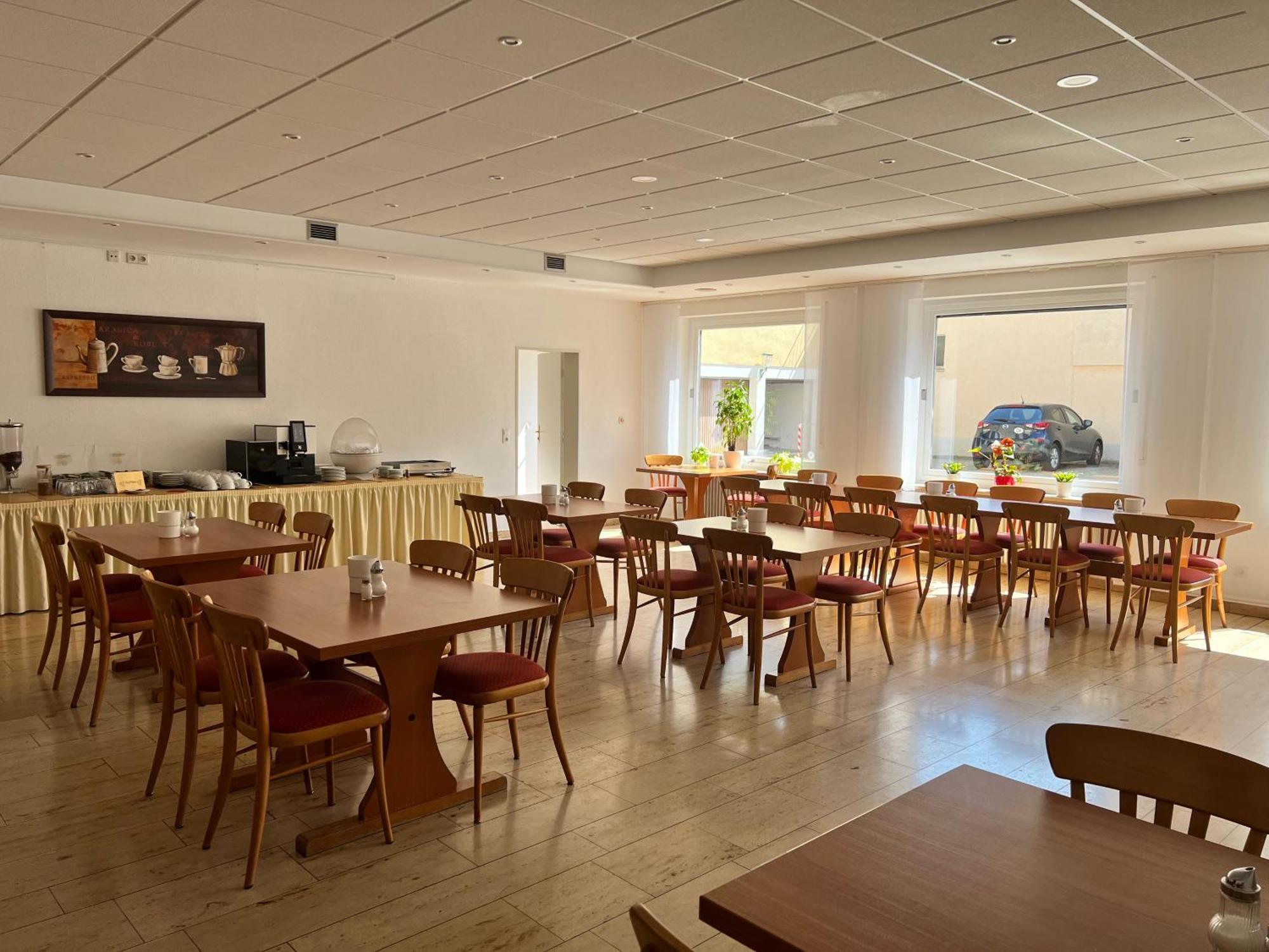 Hotel Fantasie Ansbach Bagian luar foto