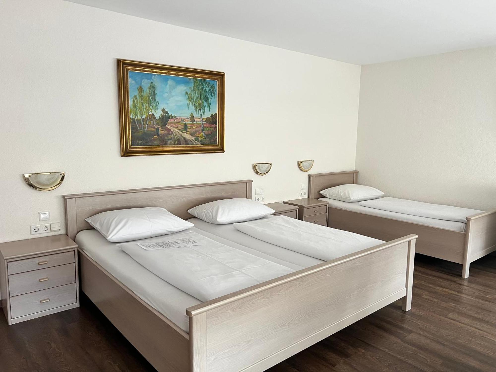 Hotel Fantasie Ansbach Bagian luar foto