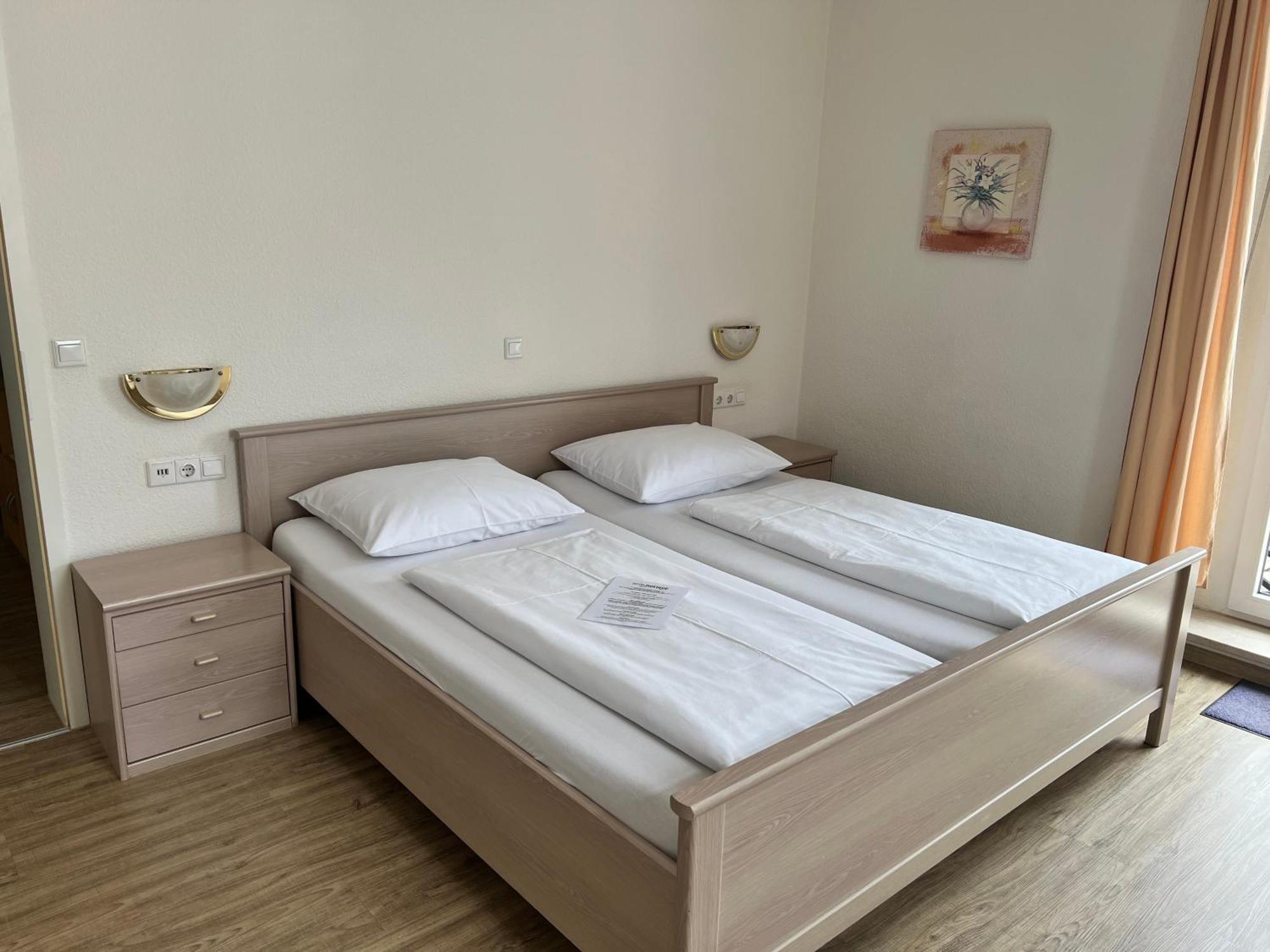 Hotel Fantasie Ansbach Bagian luar foto