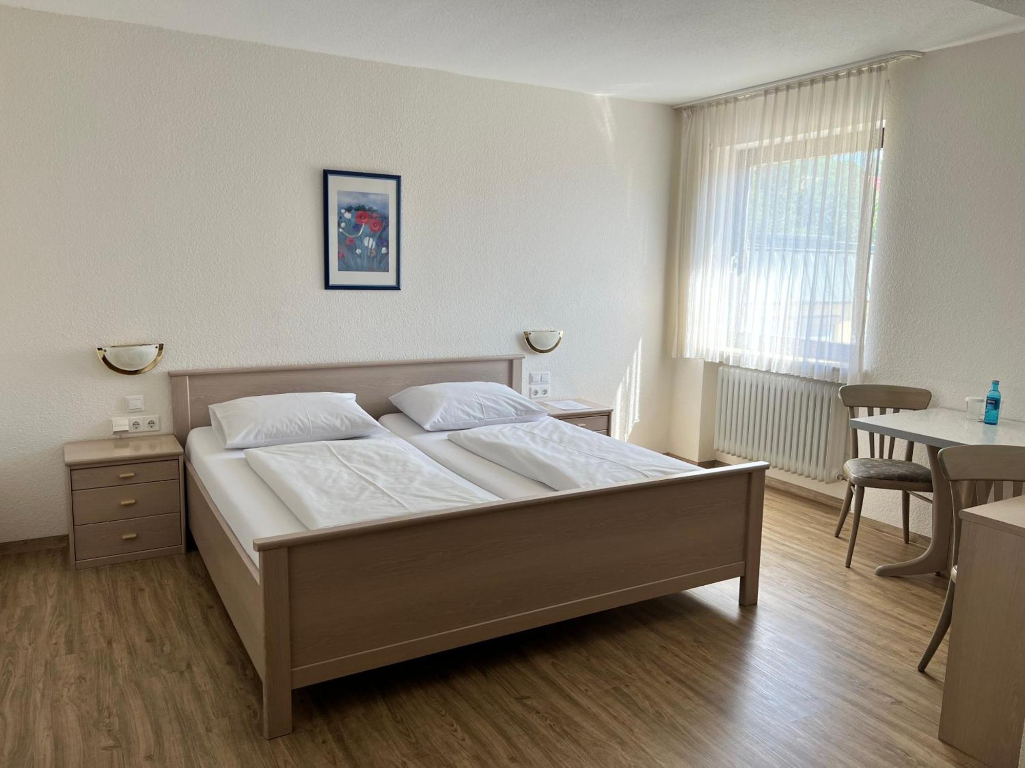 Hotel Fantasie Ansbach Bagian luar foto