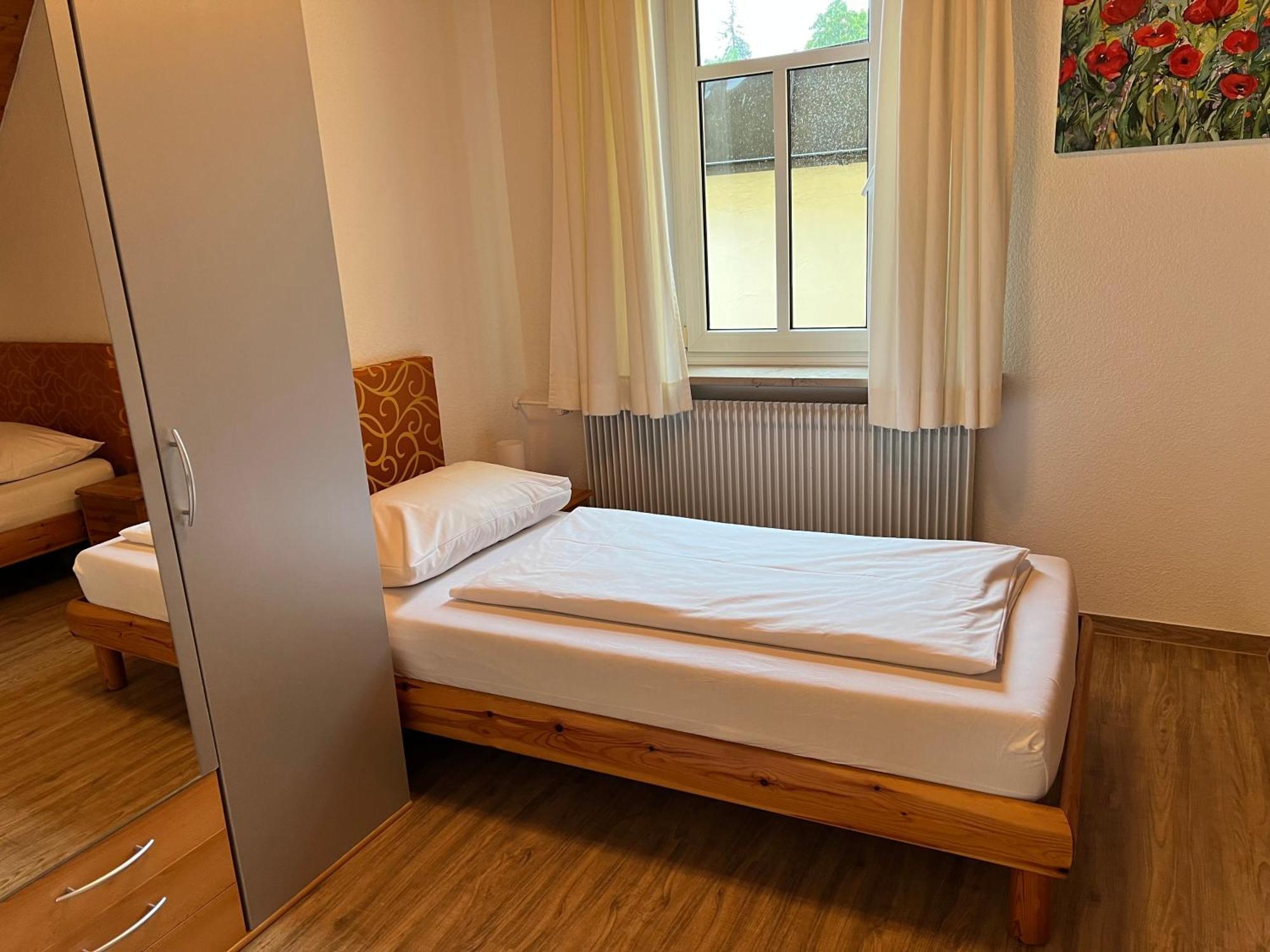 Hotel Fantasie Ansbach Bagian luar foto
